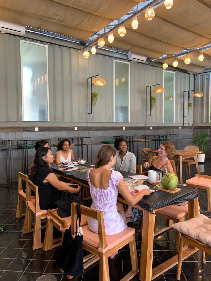 Awan Connection Canggu Exterior photo